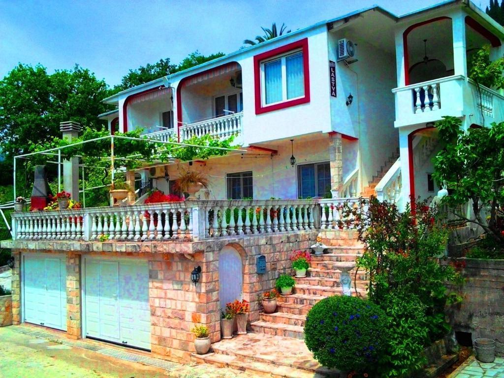 Villa Lastva Apartments 티바트 외부 사진