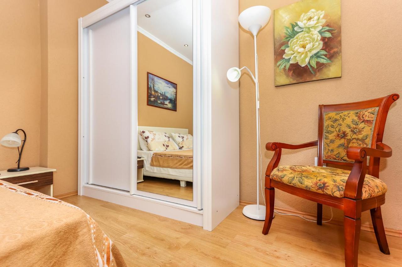 Villa Lastva Apartments 티바트 외부 사진