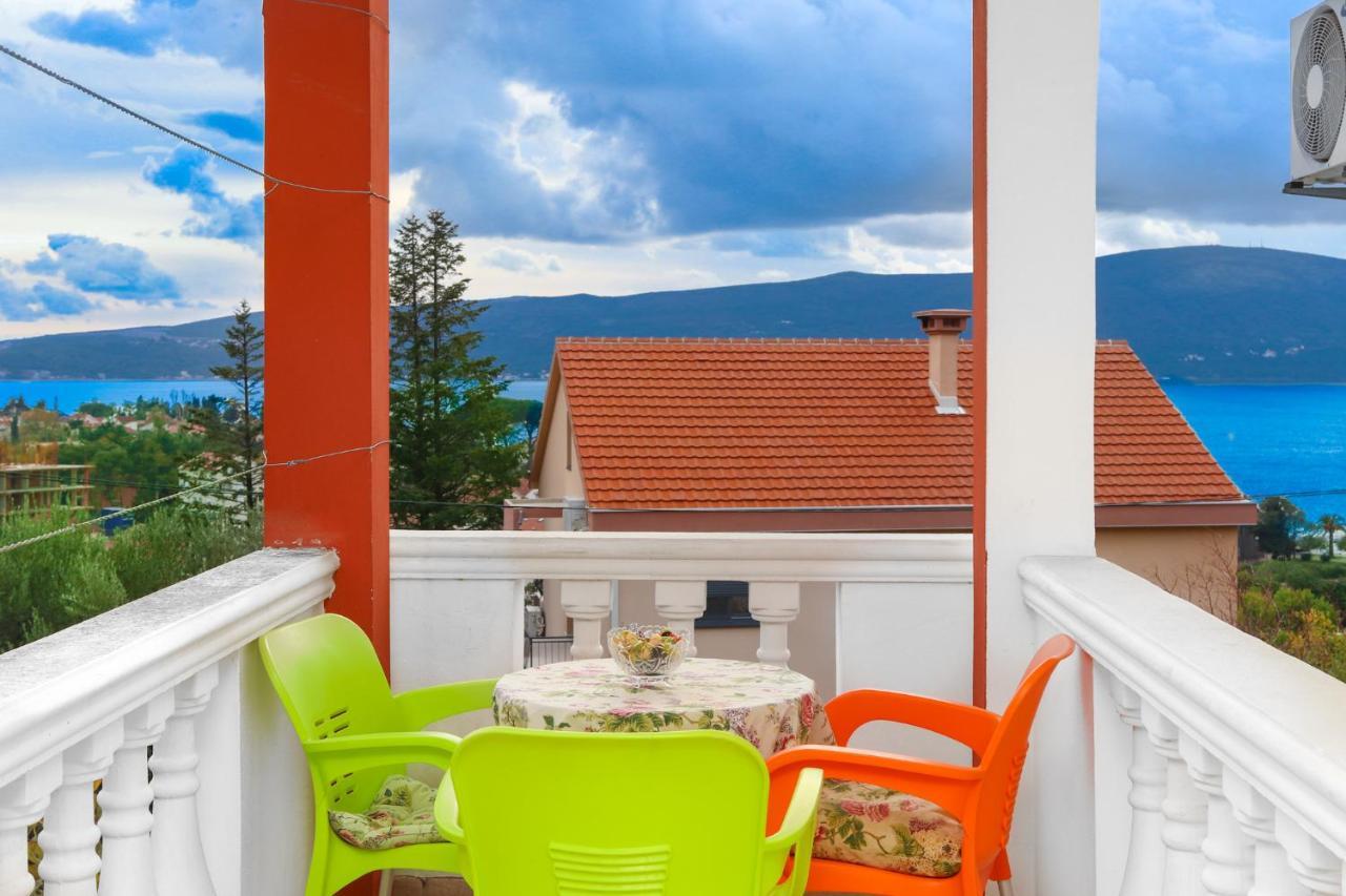 Villa Lastva Apartments 티바트 외부 사진