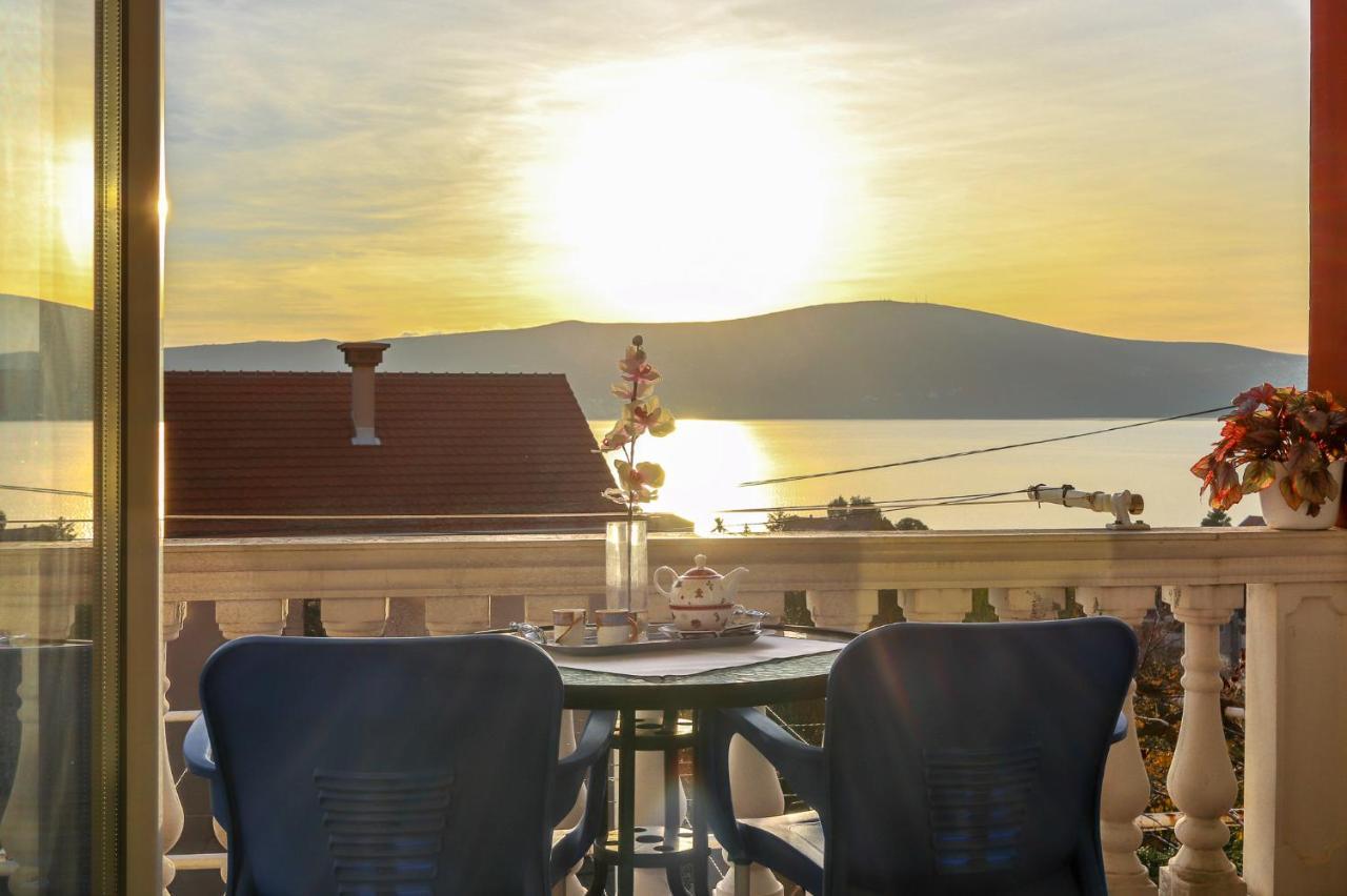 Villa Lastva Apartments 티바트 외부 사진