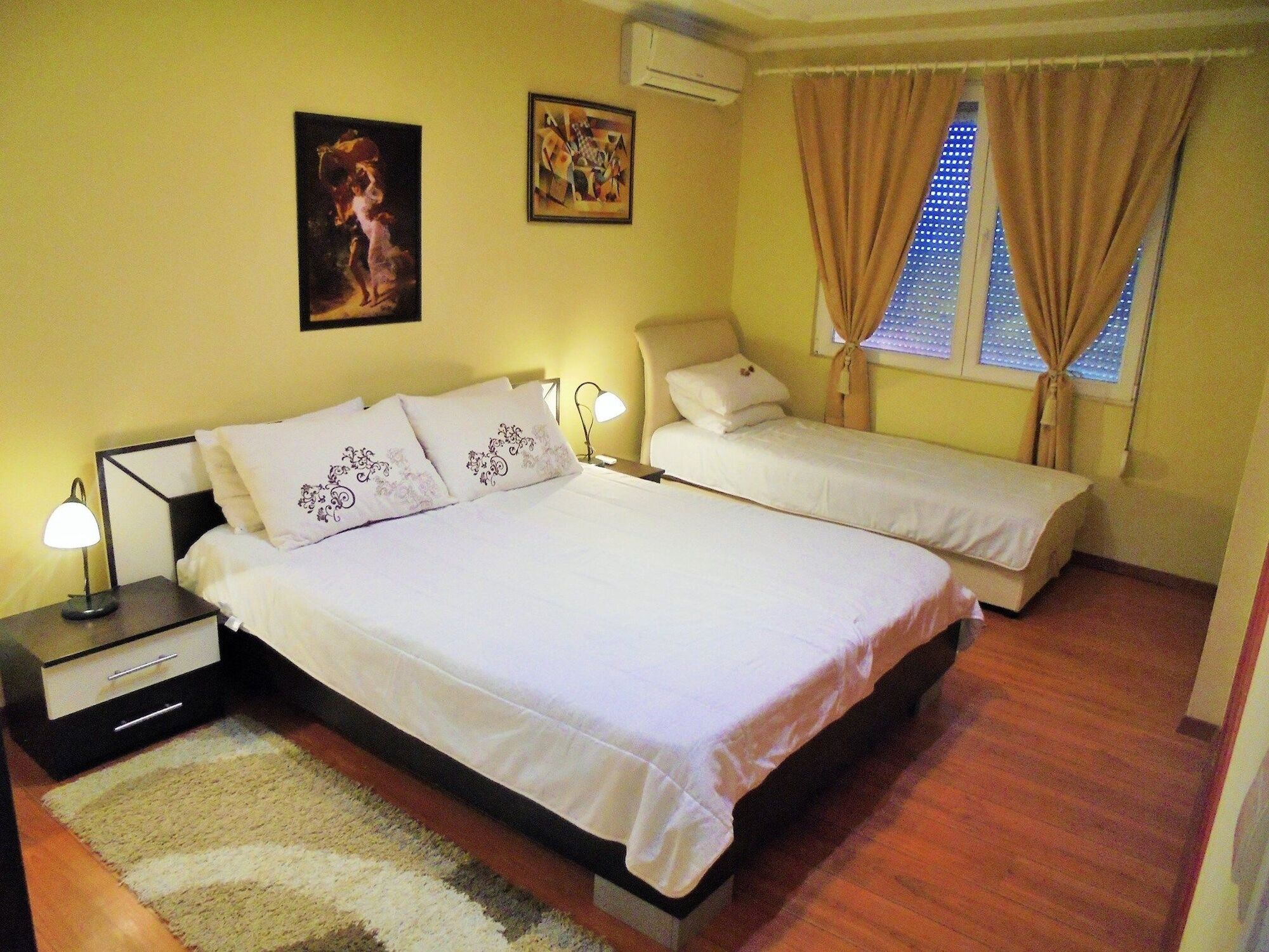 Villa Lastva Apartments 티바트 외부 사진